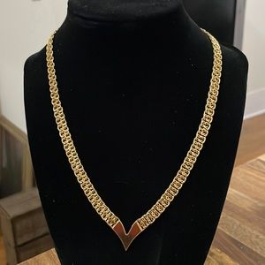 Vintage napier gold tone V Shaped necklace link chain Signed